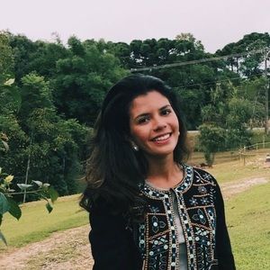 Meet your Posher, Letícia